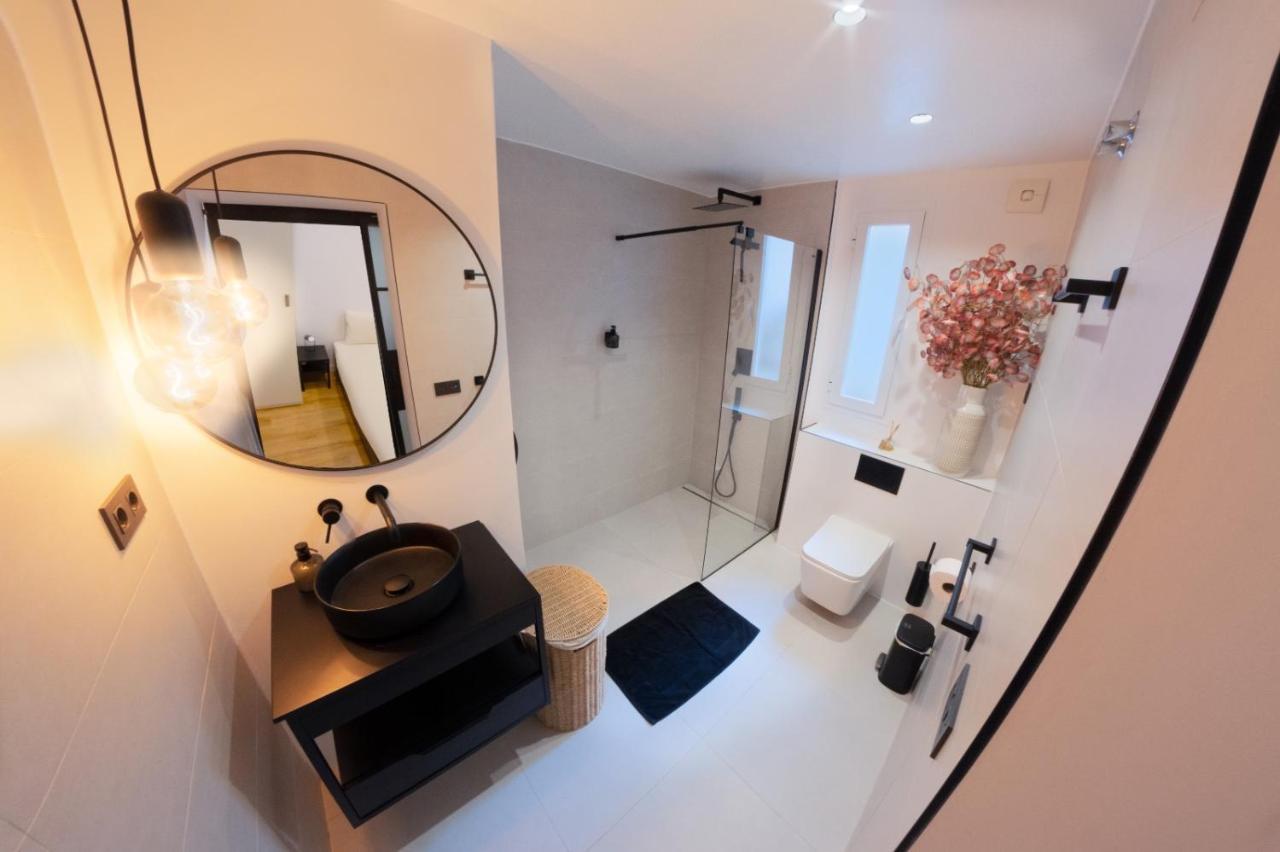 Modern Haven For Urban Explorers By Rems Malaga Exterior photo